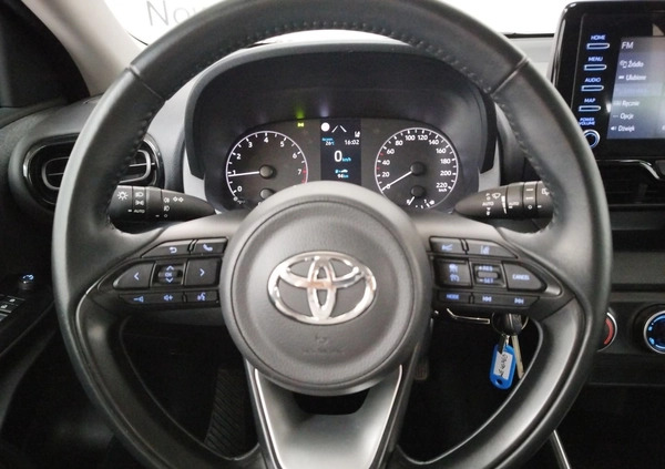 Toyota Yaris cena 66500 przebieg: 62395, rok produkcji 2021 z Brzeg małe 352